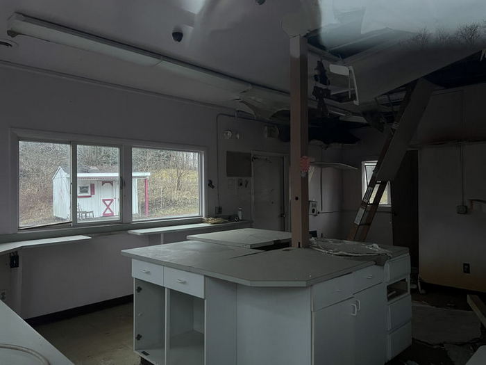 Coffee Express (Sandys Coffee Spot) - January 17 2023 Photo (newer photo)